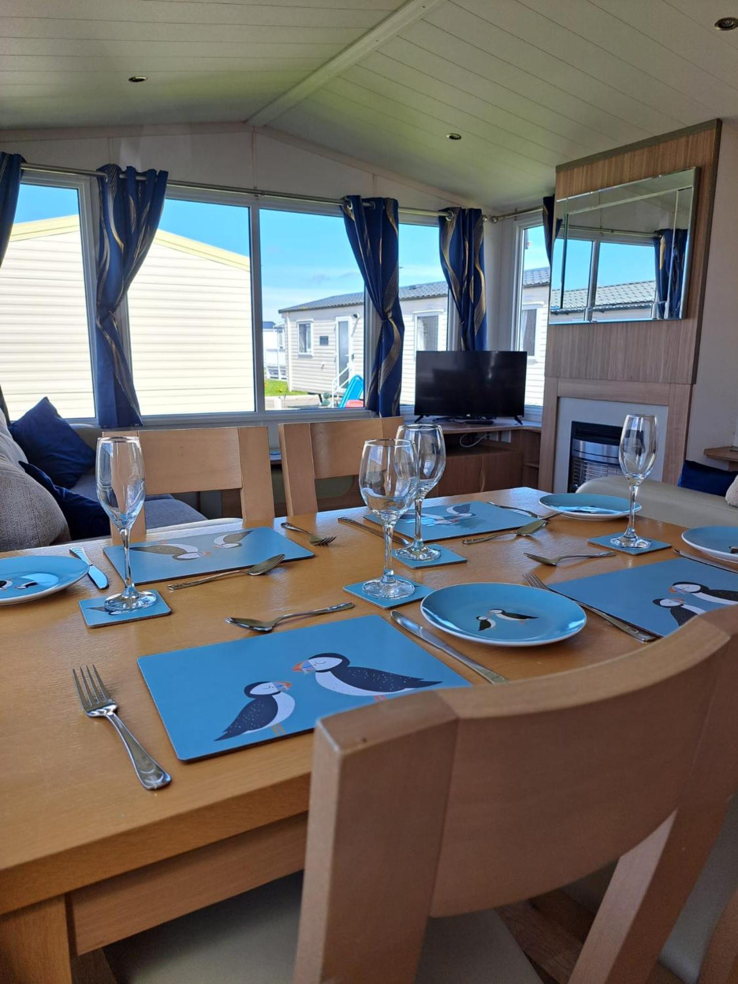 Lyons Robin Hood Caravan Rhyl Sbw 26 Экстерьер фото
